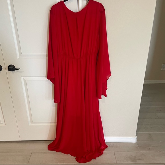 Meghan LA Lilypad Red Maxi Dress - Picture 9 of 11